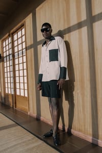 ivory-and-black-contrast-pocket-set thumb 6