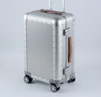 Departure luggage thumb 4