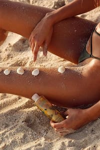 All Natural Tanning Oil thumb 3