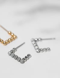 DROPS Petite Earrings in Diamonds thumb 1