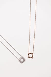 Drops Petite Necklace in Diamonds thumb 2