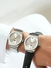 FAZZA  Leather Watch / ساعه فزاع الجلد thumb 6