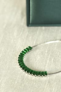 Green diamond thumb 3