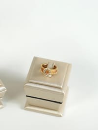 Gold Set thumb 4