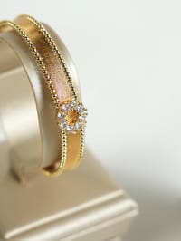 Gold Set thumb 3
