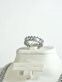 Diamond Silver set/طقم أحجار الكريستال thumb 3
