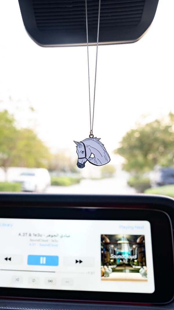 Pendants | علاقات