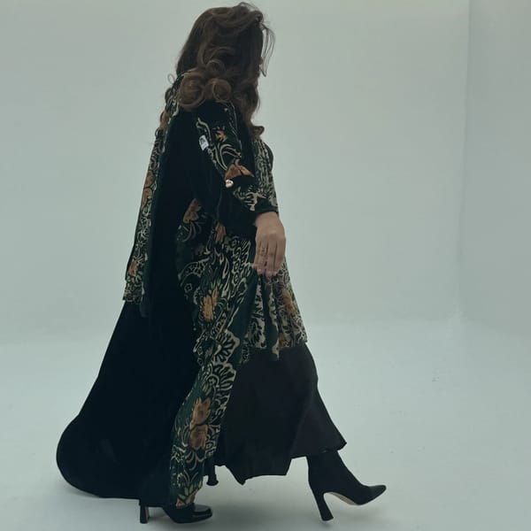 Velvet Abaya w Velvet Tarha A25