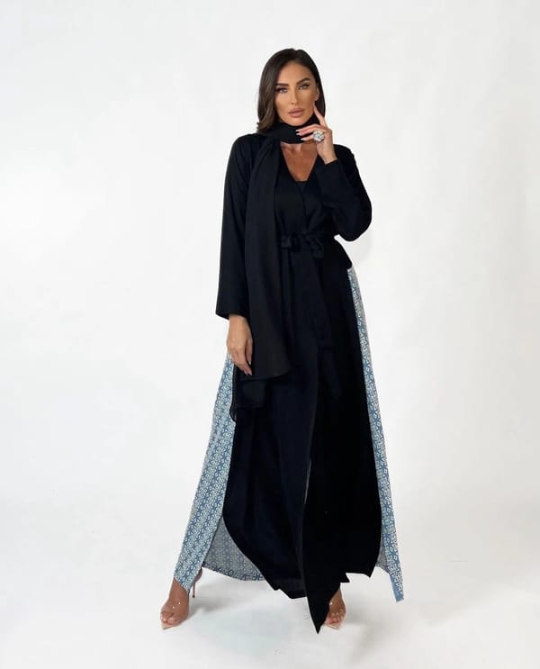 Sara Bostani(off abaya 1001)