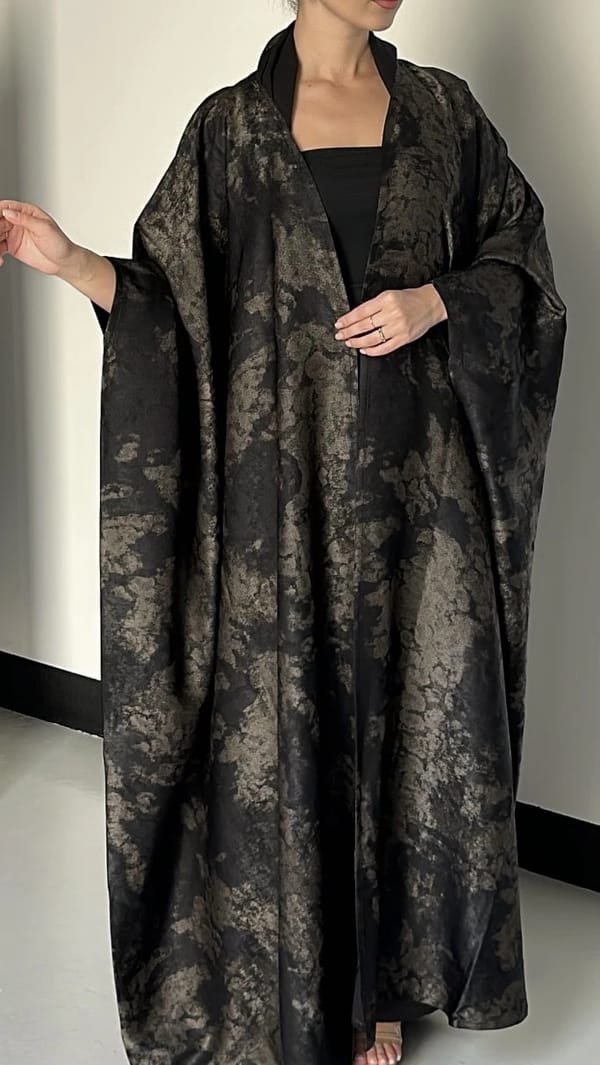 Mirage in black