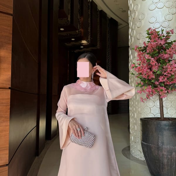 M168 pink hand work