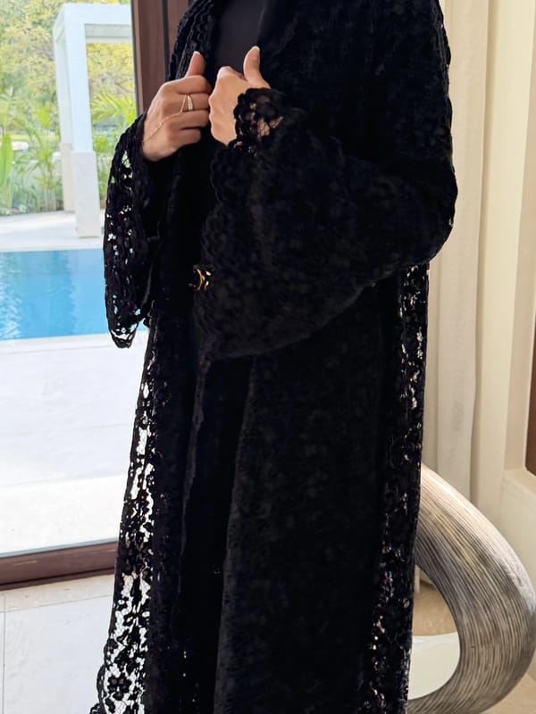 Maitha lace abaya - Black