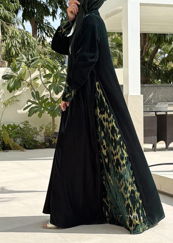 Lojain Velvet abaya - emerald green