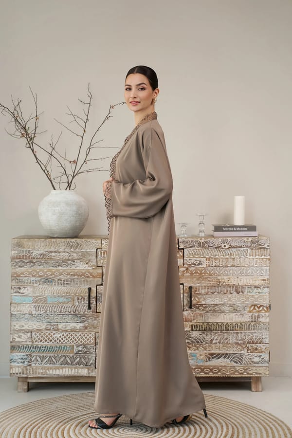 Alya abaya