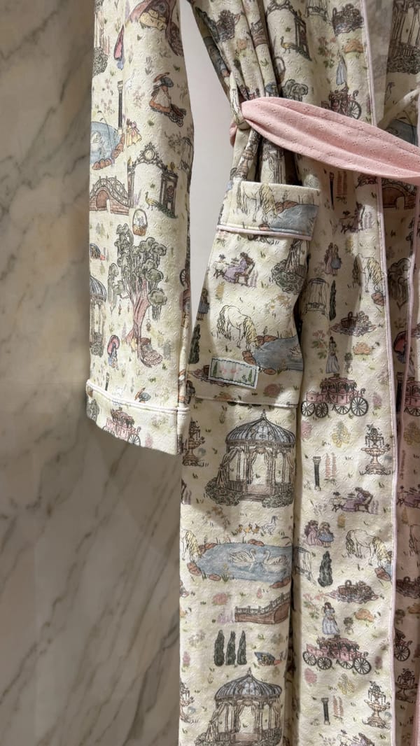 Castle garden robe ⛲️🌳