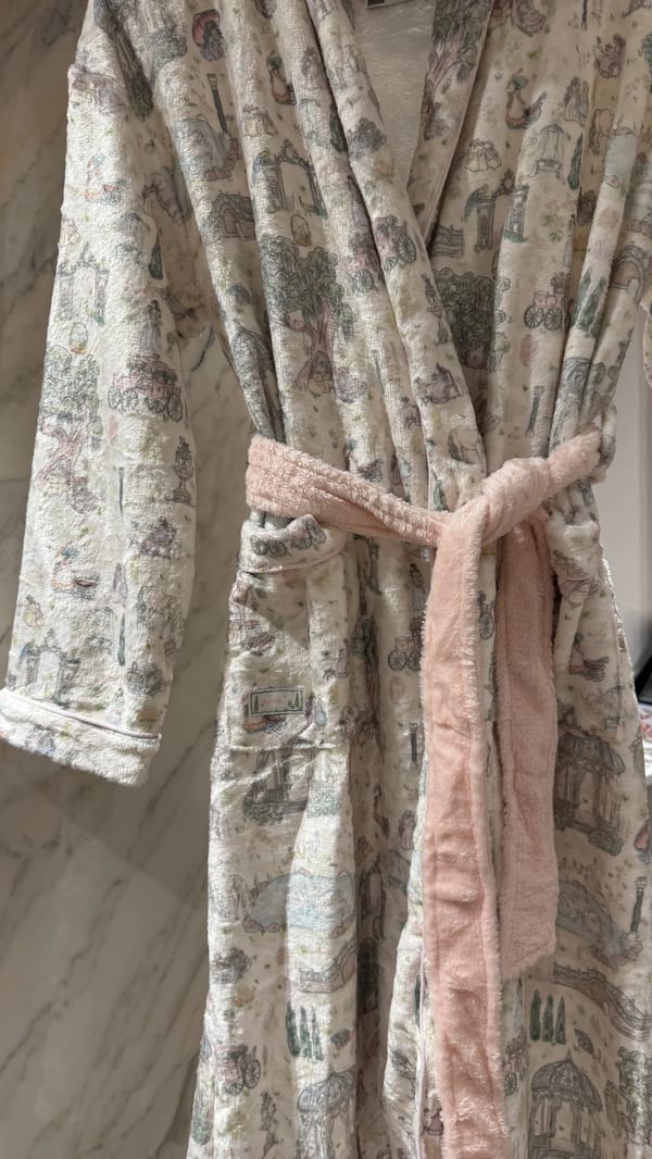 Castle garden fluffy robe⛲️🌳