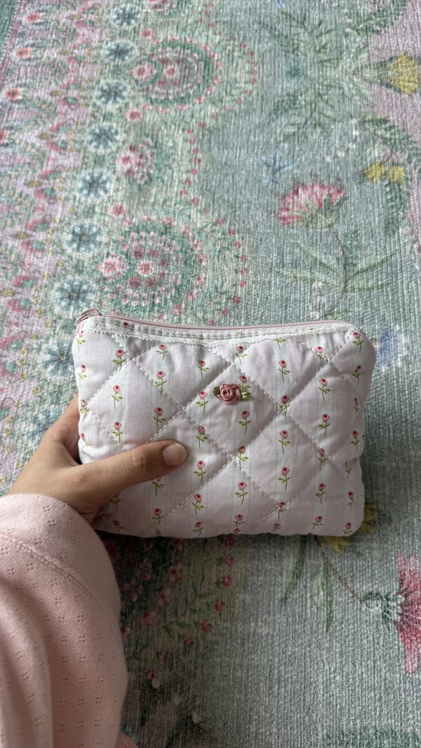 Rose blush touch up pouch🌸