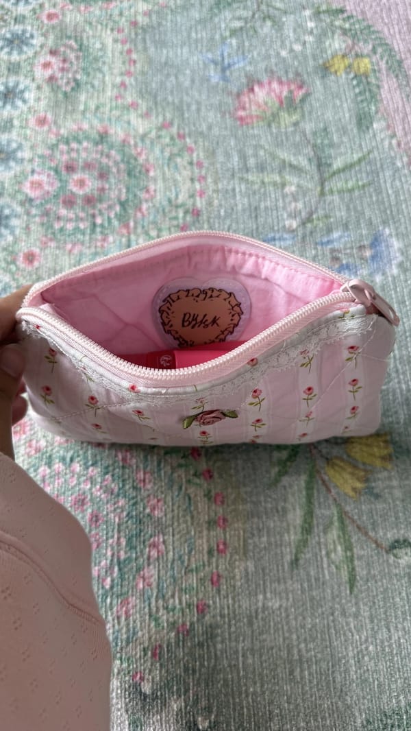 Rose blush lippie pouch🌸