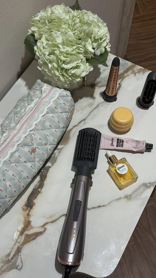 Blue hour hair tool pouch🌷💇🏻‍♀️