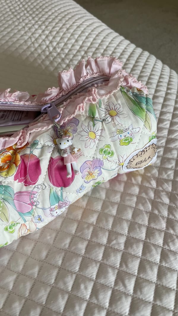 Tulips blossom dream hair tool pouch 🌷