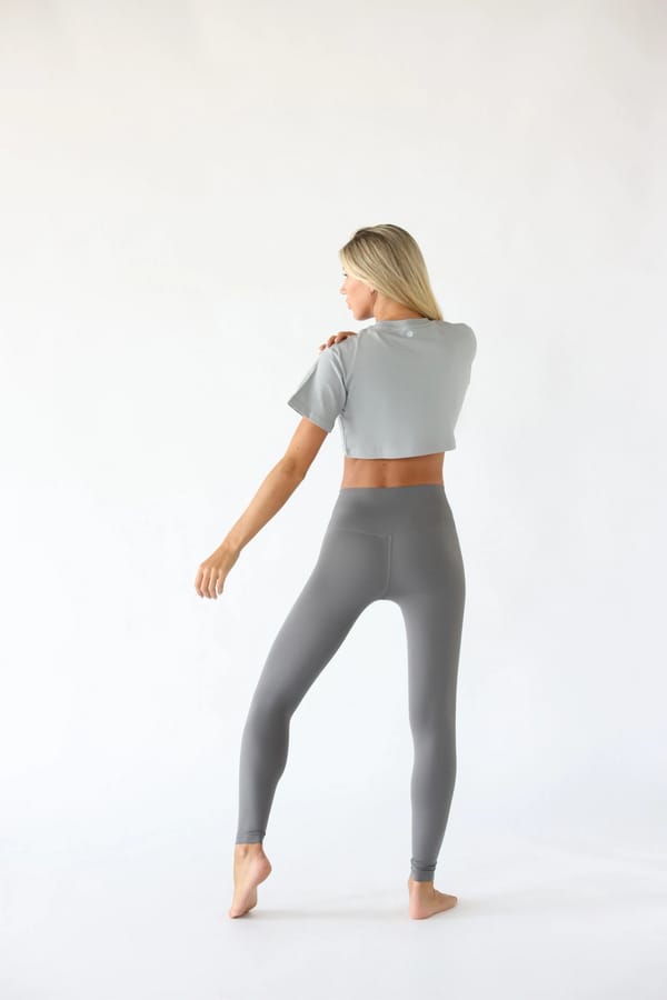 Crop T-shirt grey