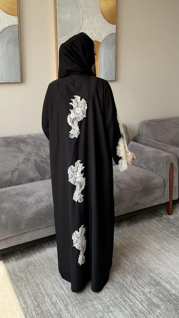 Nadia Abaya Black /beige