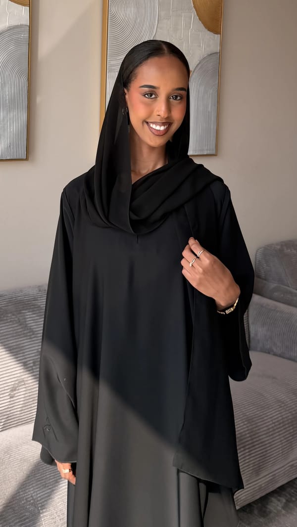 Asala Collection black | Closed