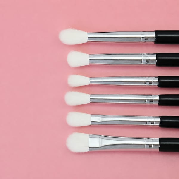 Ultimate Eye Brush