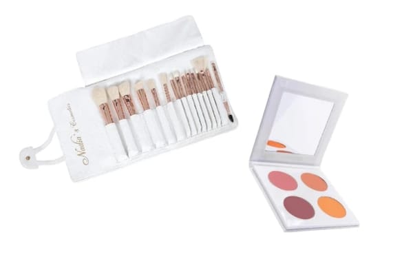 Face/eye brush & blushers pallet              Site + gift