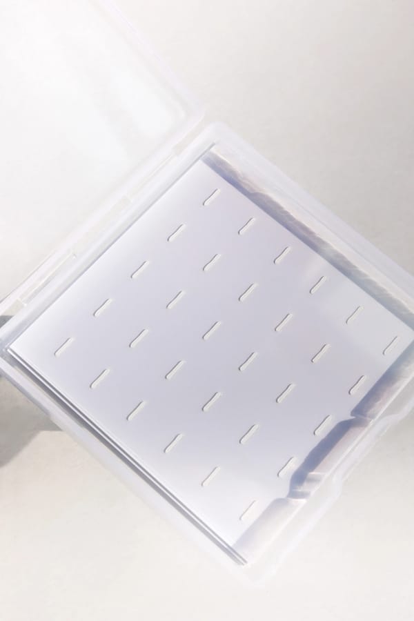 Glue Strip Cluster