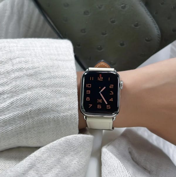 Apple Watch - leather crème