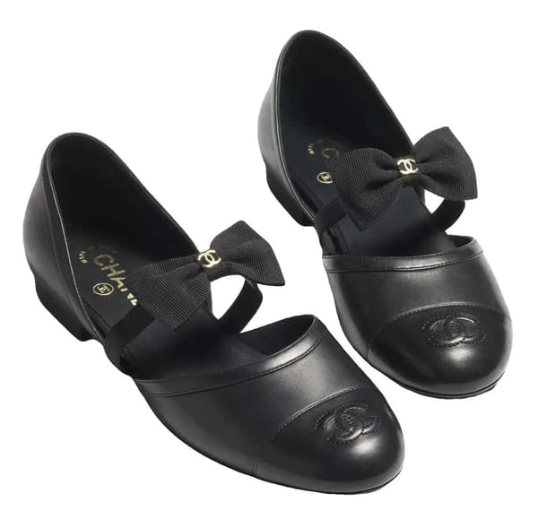 CHANEL MARY JANES "BLACK"