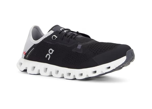ON CLOUD 5 COAST "BLACK"
