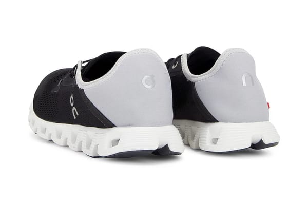 ON CLOUD 5 COAST "BLACK"