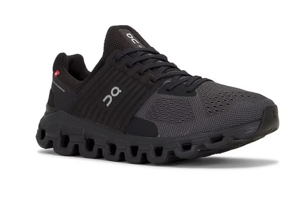 ON CLOUDSWIFT “ALL BLACK”