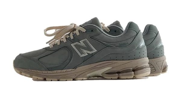 NEW BALANCE 2002R "PISTACHIO"