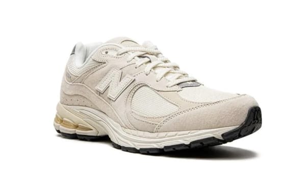 NEW BALANCE 2002R "OFF WHITE"