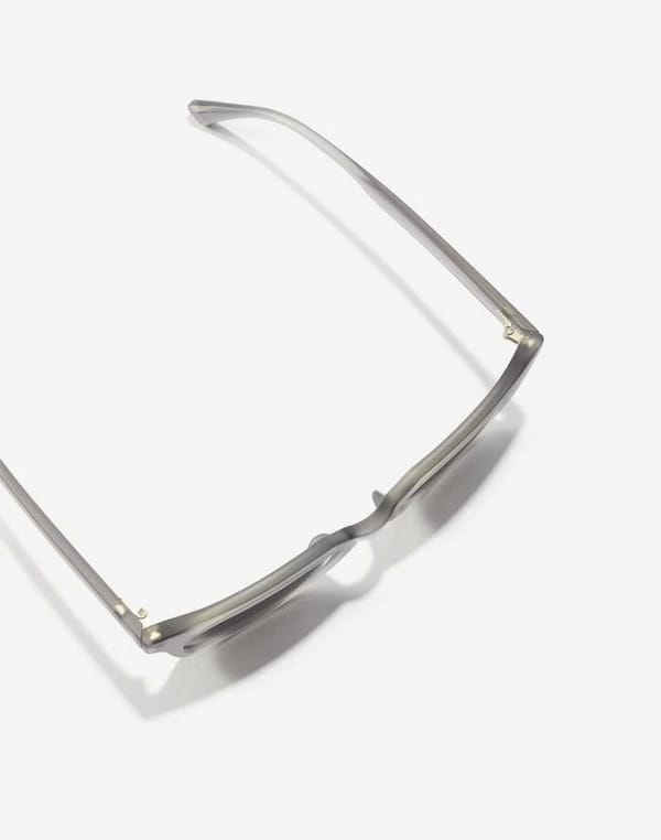 HAWKERS LUST GREY