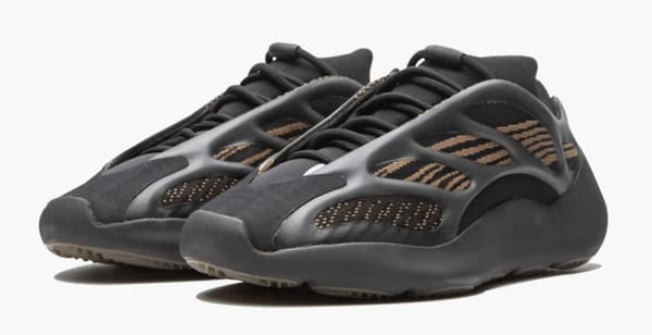 YEEZY 700 V3 CLAY BROWN