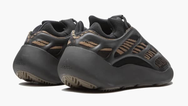 YEEZY 700 V3 CLAY BROWN