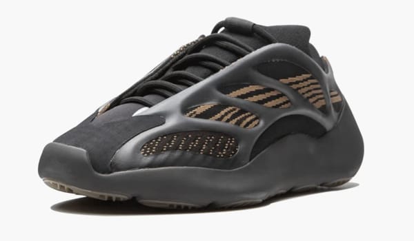YEEZY 700 V3 CLAY BROWN