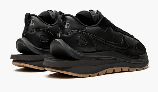NIKE VAPORWAFFLE SACAI  "OFF NOIR"