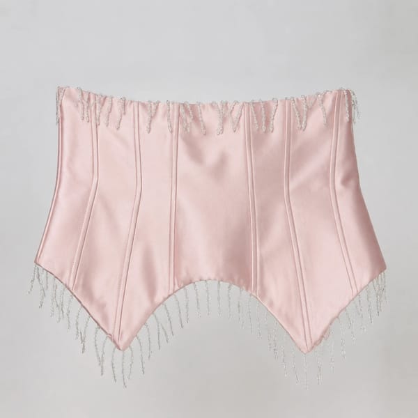 Basque (pink)