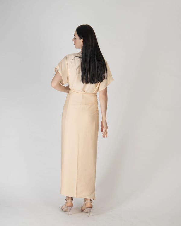 بيجي نود - طقم تنورة لف لتحت العباية