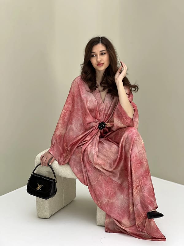 Amwaj design Shades of pink