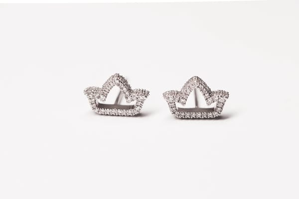 Lotus Petite Earrings in Diamond