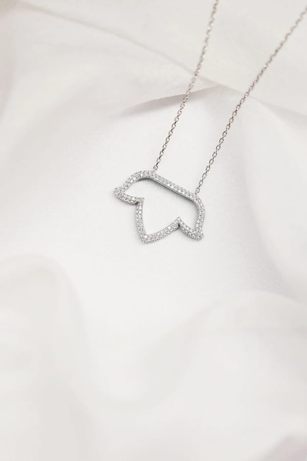 Lotus Necklace in Diamond