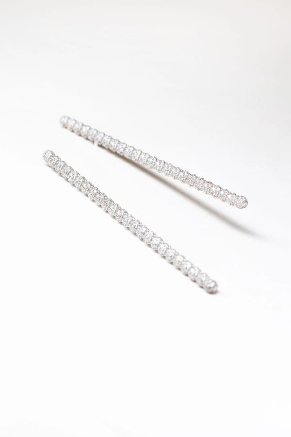 DROPS Long Earrings in Diamonds