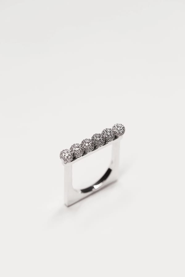 DROPS Ring in Diamonds