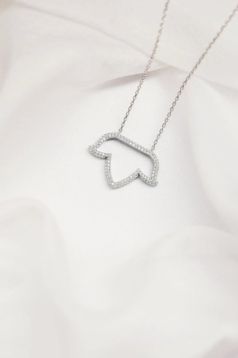 Lotus Necklace in Diamond